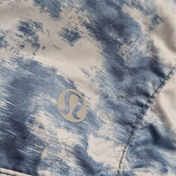 Lululemon Windbreaker - Picture 12 of 13